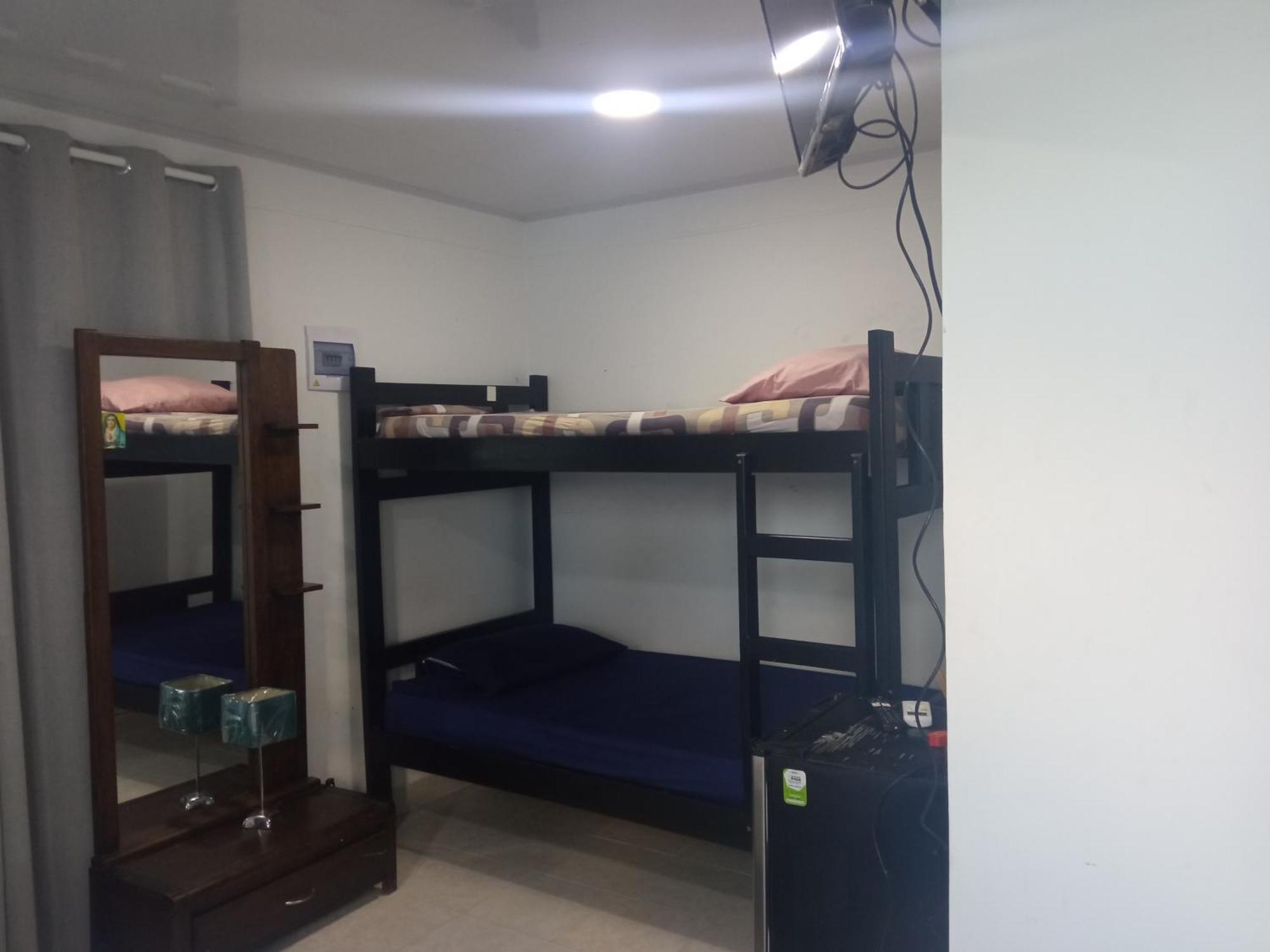 Posada Valerie Hotel Archibolds Екстериор снимка