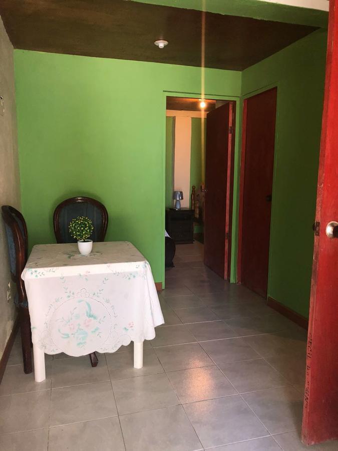 Posada Valerie Hotel Archibolds Екстериор снимка